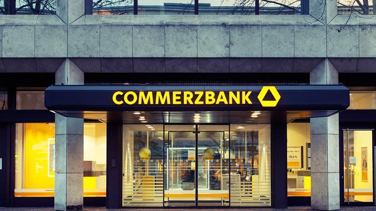 İtalyan finans devinden Commerzbank sonucu