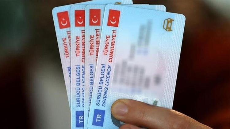 Eski ehliyeti olanlar dikkat! Randevular yüzde 100 dolu... Yılbaşından sonrasında iptal olacak