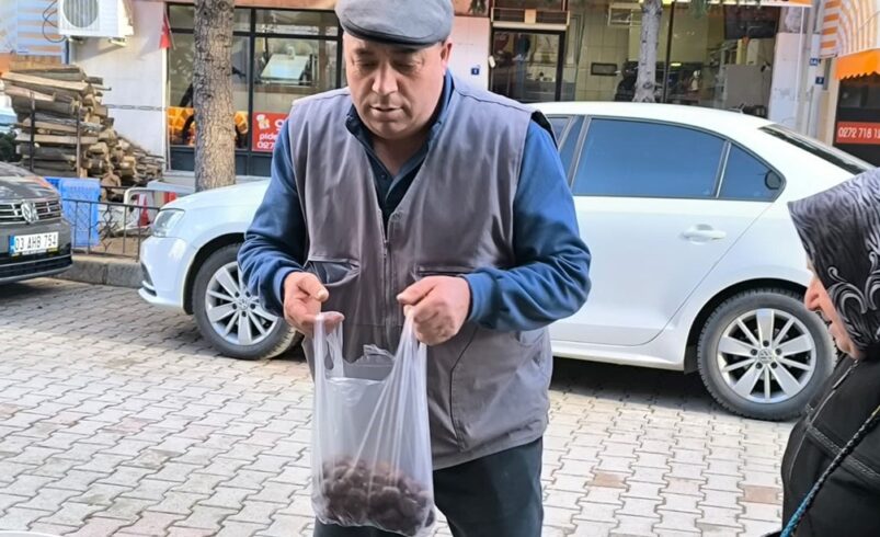 Bu senenin en pahalı meyvesi: Kilosu 200 lira fakat yoğun alaka görüyor