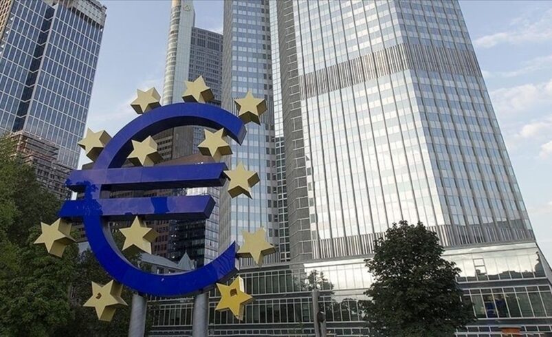 Euro Bölgesi ekonomisi kasımda daraldı