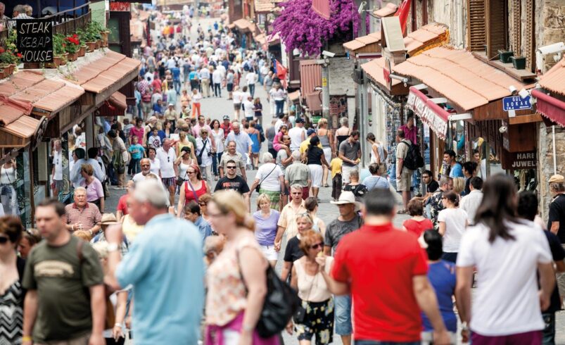 TÜROFED Başkanı Erkan Yağcı’dan 70 milyon gezgin için yol haritası... Üç kıtada İngiliz formülü